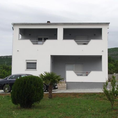 Apartmani Rudi Anić Екстериор снимка