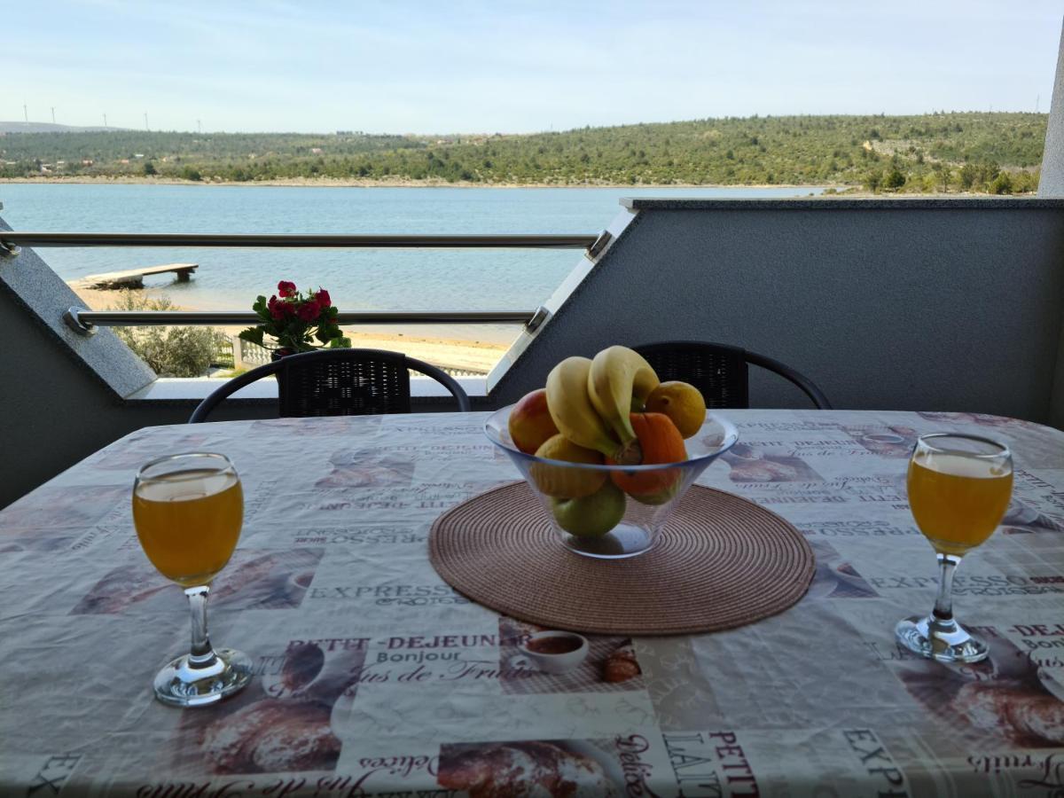Apartmani Rudi Anić Екстериор снимка